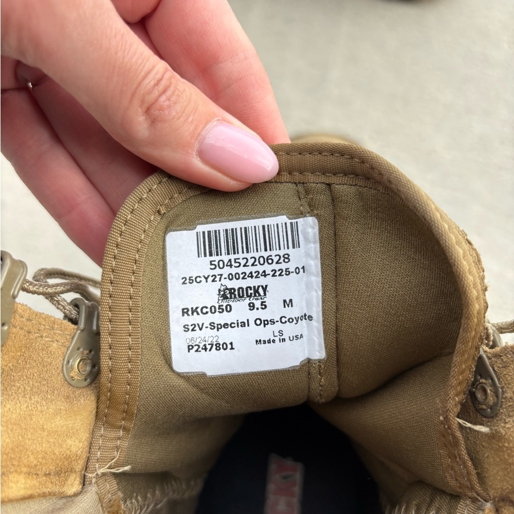 Rocky Tan Outdoor Boots - Picture 4 of 5